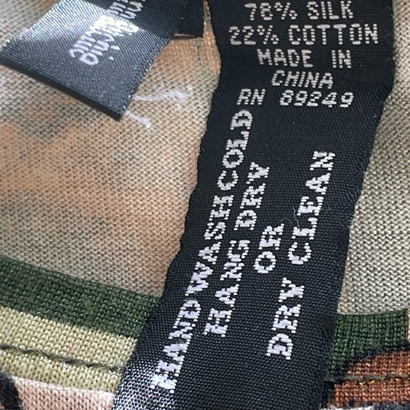 Asian motif t-shirt - Picture 4 of 4